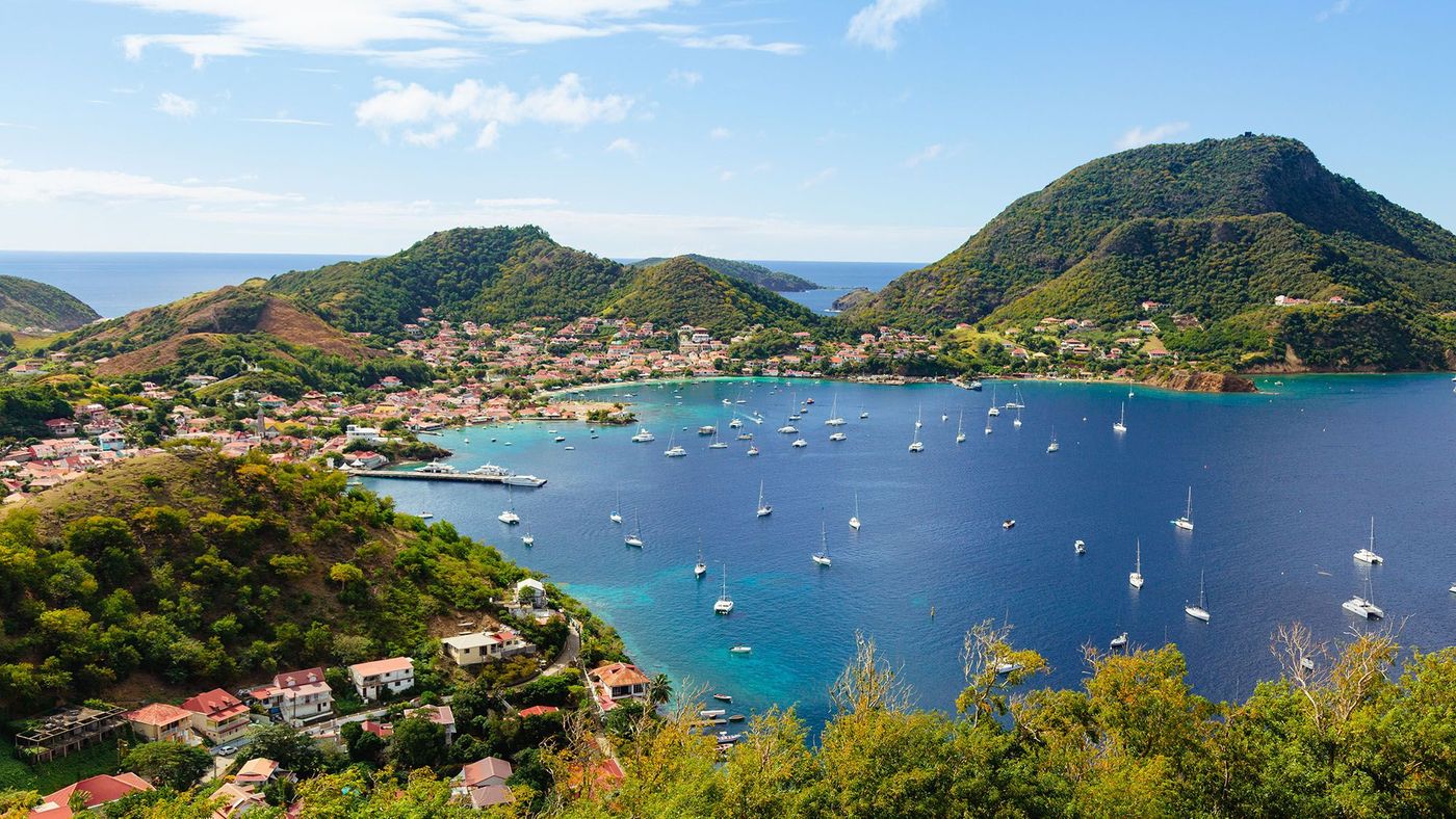 Guadeloupe. Deux îles, mille routes.